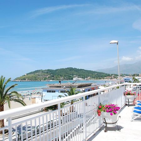 Hotel Villa Eleonora Scauri  Exteriér fotografie