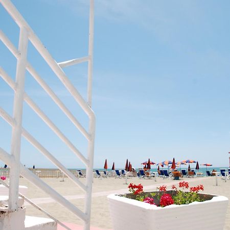 Hotel Villa Eleonora Scauri  Exteriér fotografie