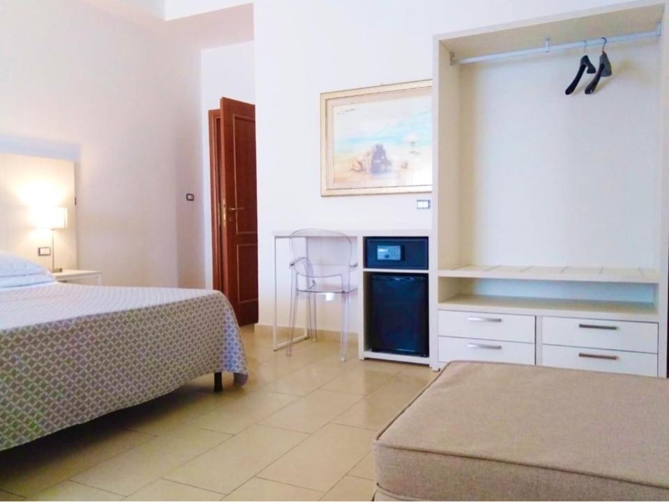 Hotel Villa Eleonora Scauri  Exteriér fotografie