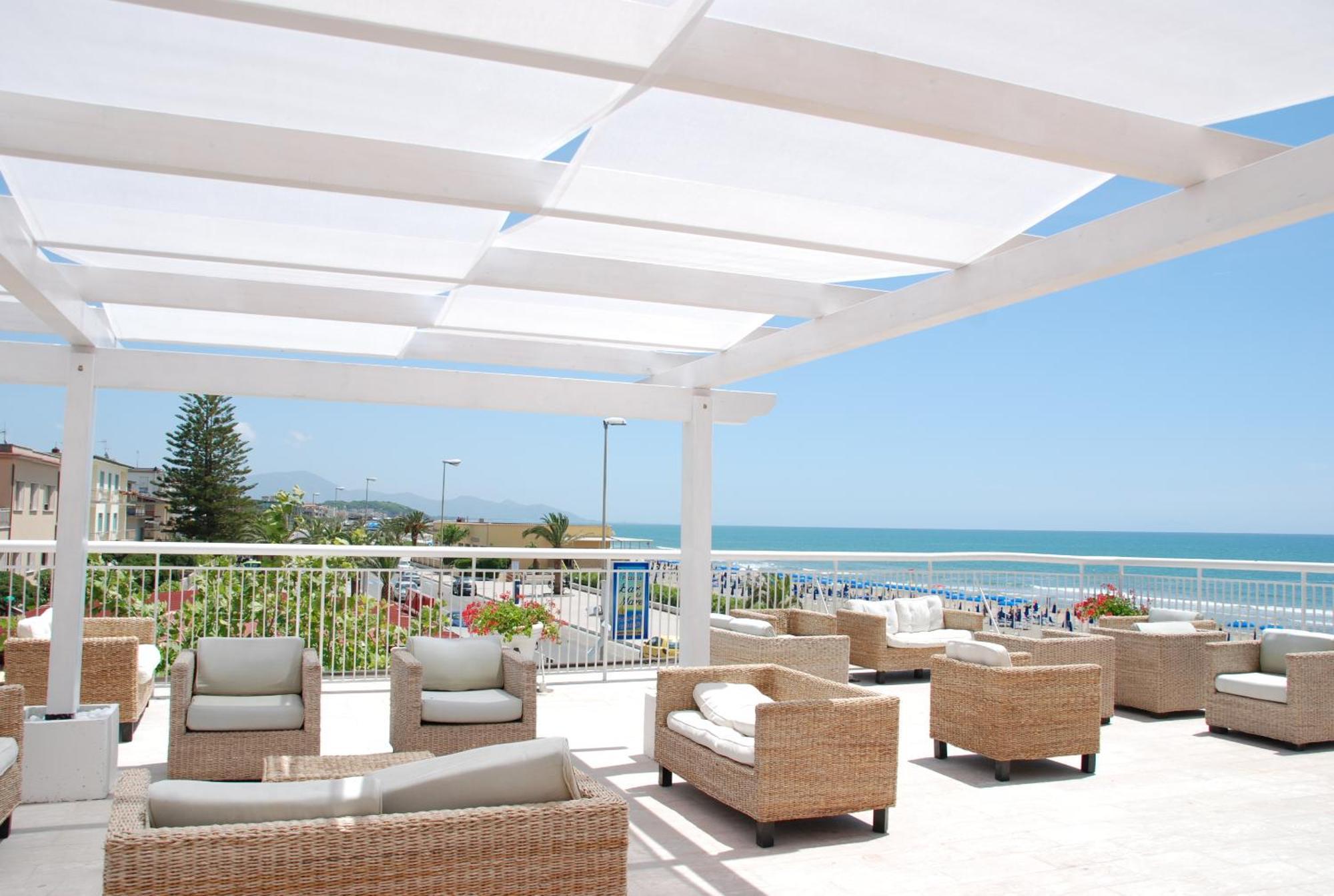 Hotel Villa Eleonora Scauri  Exteriér fotografie