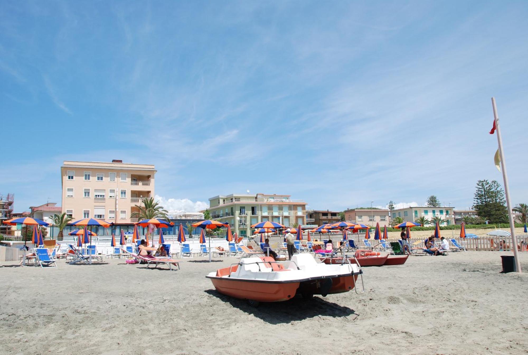 Hotel Villa Eleonora Scauri  Exteriér fotografie