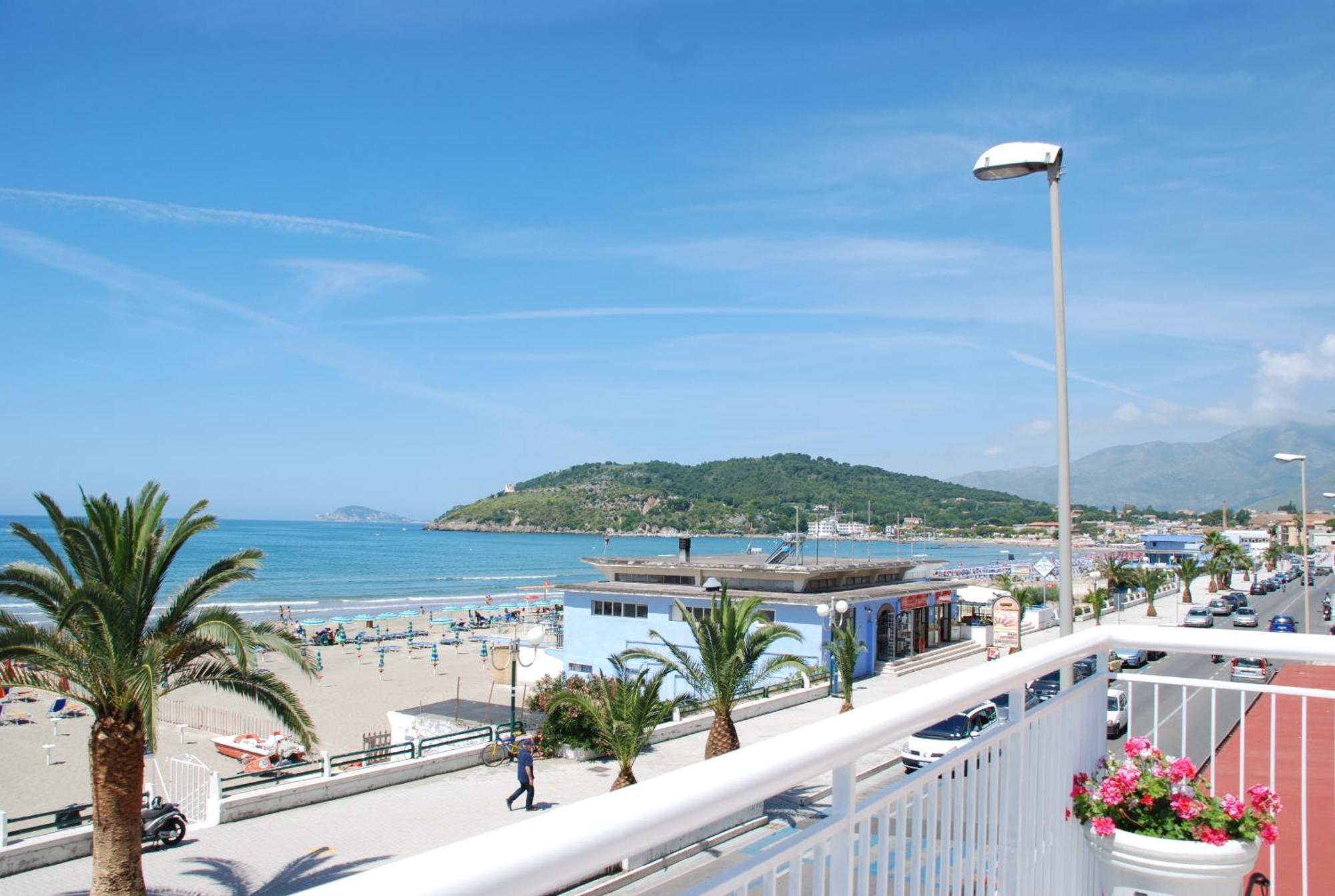 Hotel Villa Eleonora Scauri  Exteriér fotografie