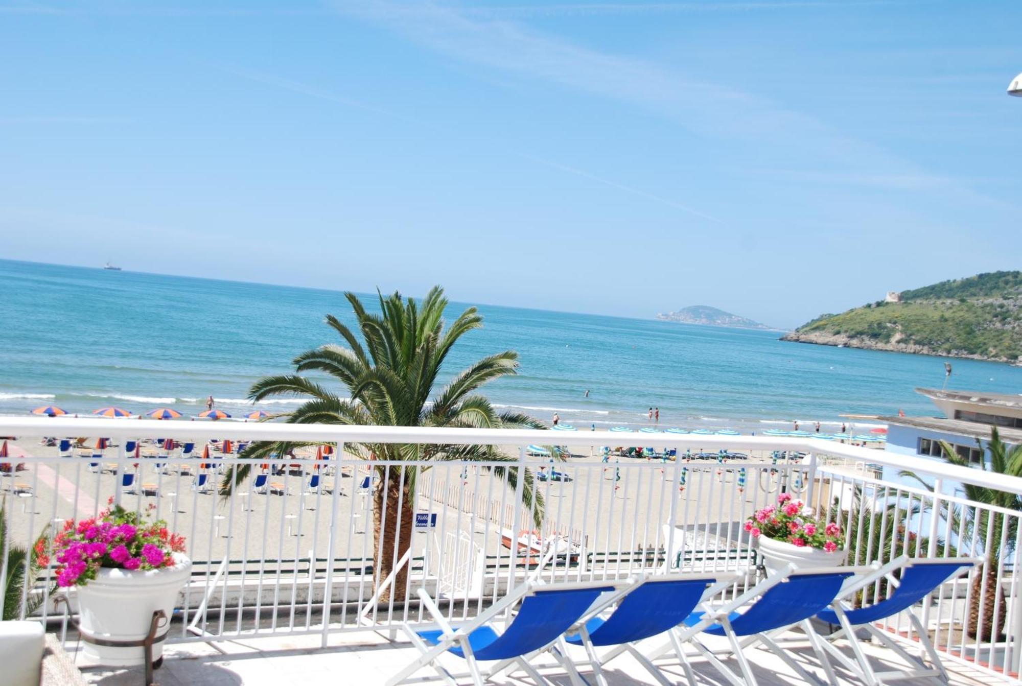 Hotel Villa Eleonora Scauri  Exteriér fotografie