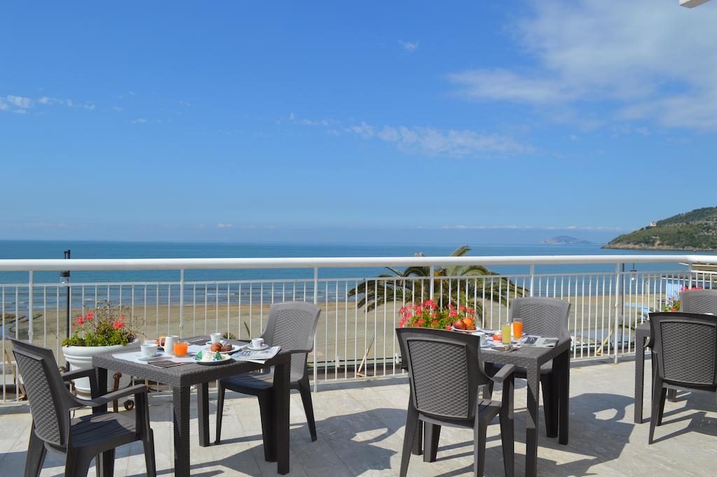 Hotel Villa Eleonora Scauri  Exteriér fotografie